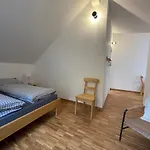 Gaestehaus Phantasie アパートホテル アイゼナハ