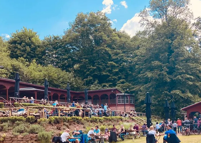 Gaestehaus Phantasie アパートホテル 3*